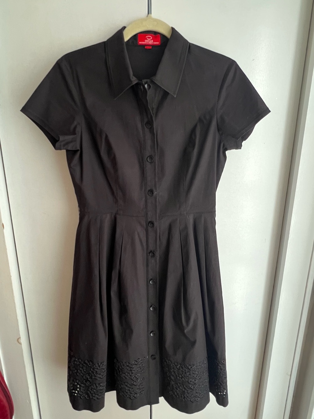 Oscar de la Renta Black Button-Front Shirt Dress with Eyelet Hem